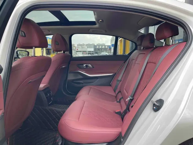 BMW BMW i3 2025 eDrive 35 L — Фото автомобиля 5