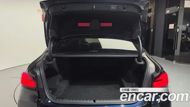 BMW 5 Series G30 — Фото автомобиля 20