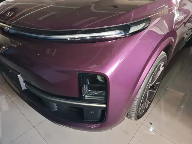 Li Auto L9 — Фото автомобиля 23