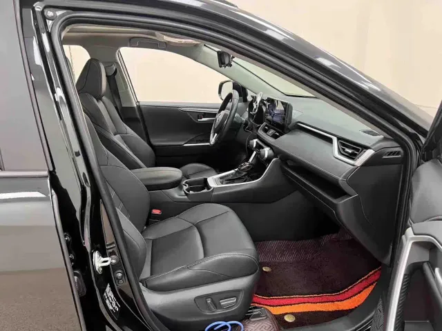 Toyota Wildlander — Фото автомобиля 25