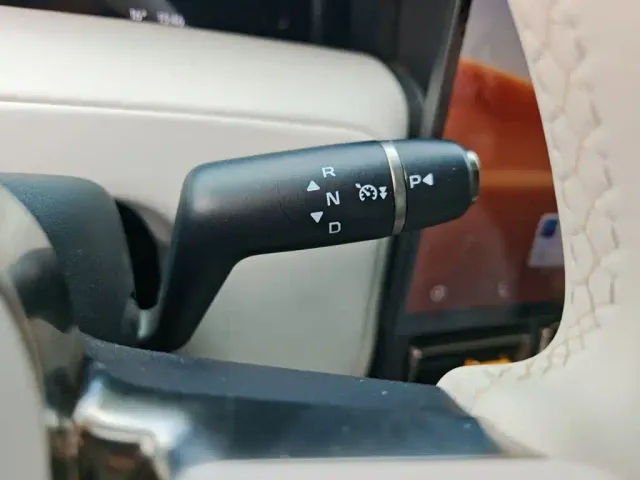 iCAR V23 — Фото автомобиля 10