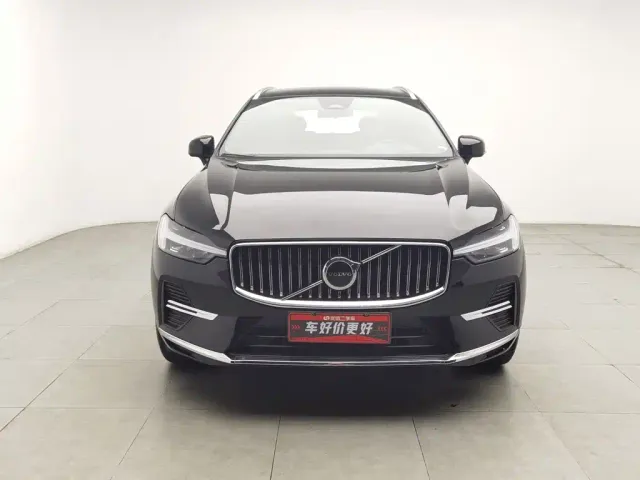 Volvo XC60 — Фото автомобиля 3