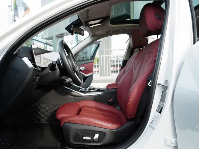 BMW 3 Series — Фото автомобиля 24