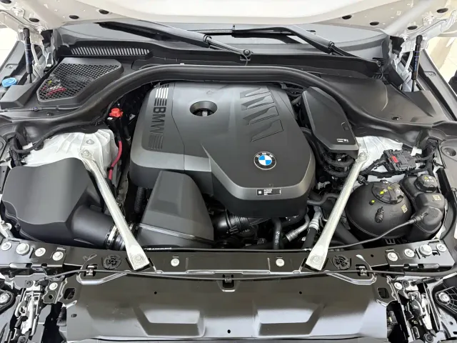 BMW 5 Series — Фото автомобиля 23