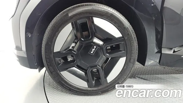 Kia EV9 — Фото автомобиля 5
