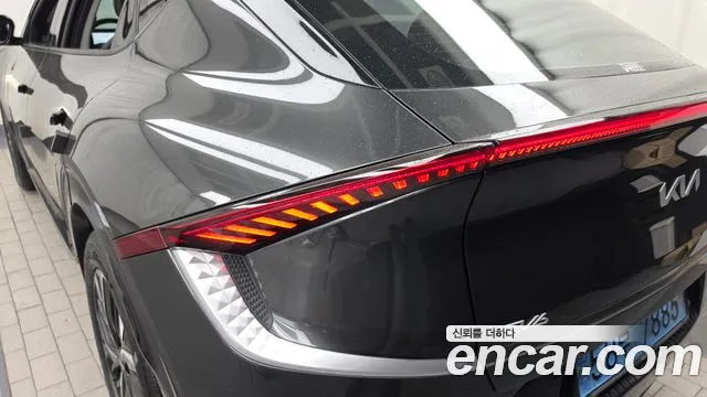 Kia EV6 — Фото автомобиля 8