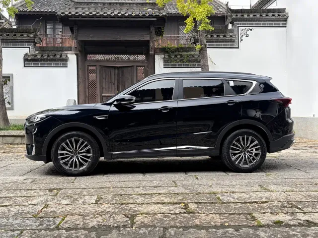 Jetour X70 Plus — Фото автомобиля 4