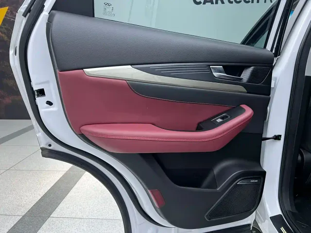 Jetour X70 — Фото автомобиля 17