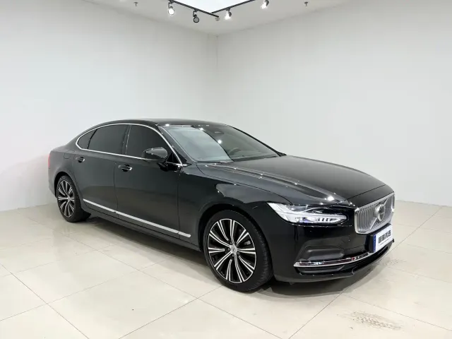 Volvo S90 — Фото автомобиля 3