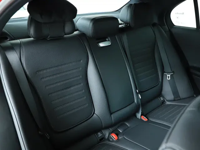 Mercedes-Benz C-Class — Фото автомобиля 27