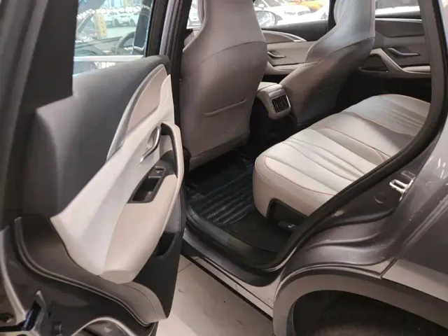 BYD Song Pro — Фото автомобиля 11