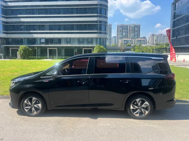 GAC Trumpchi M6 — Фото автомобиля 3