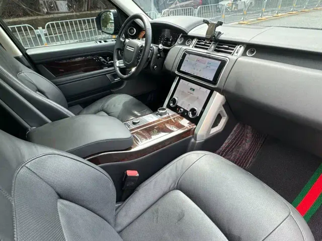 Land Rover Range Rover — Фото автомобиля 13
