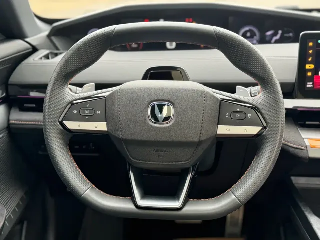 Changan UNI-V — Фото автомобиля 28