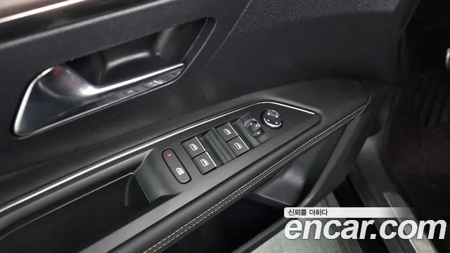 Peugeot 3008 2nd Gen — Фото автомобиля 29