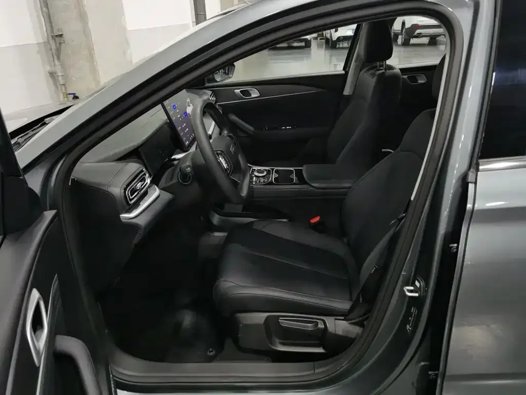 Geely Galaxy Galaxy Stellar 6 2025 60km Voyager Edition — Фото автомобиля 10