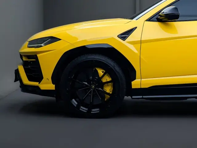 Lamborghini Urus — Фото автомобиля 5