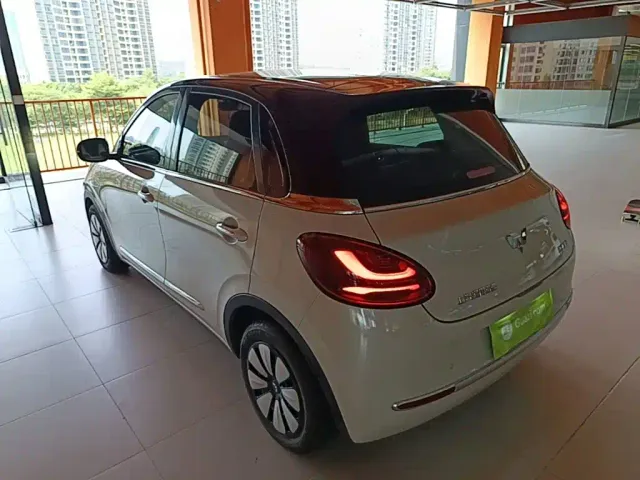 Wuling Bingo — Фото автомобиля 4