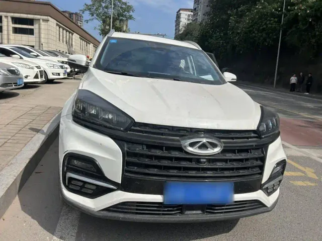 Chery Tiggo 8 — Фото автомобиля 3