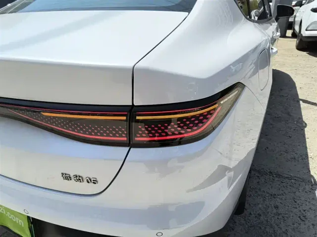 BYD Seal 05 DM-i — Фото автомобиля 7