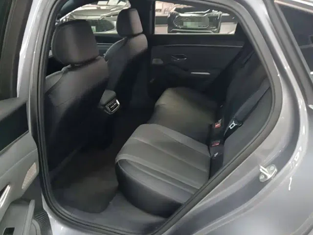 BYD Qin L — Фото автомобиля 16