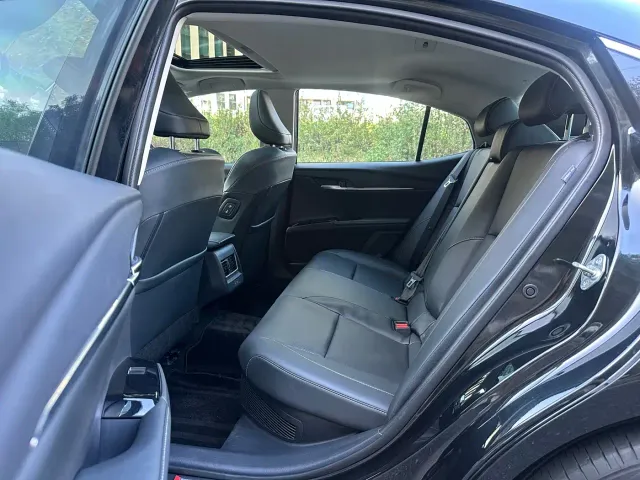 Toyota Camry — Фото автомобиля 15