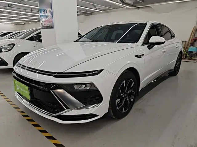 Фотография автомобиля — Hyundai Sonata