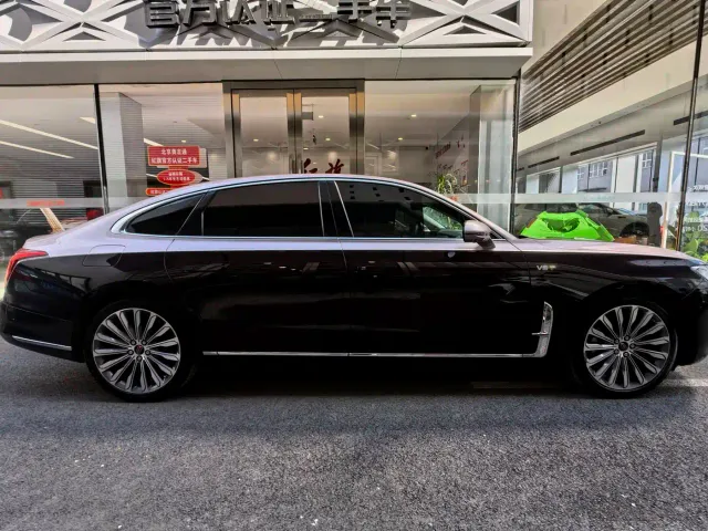 Hongqi H9 — Фото автомобиля 8