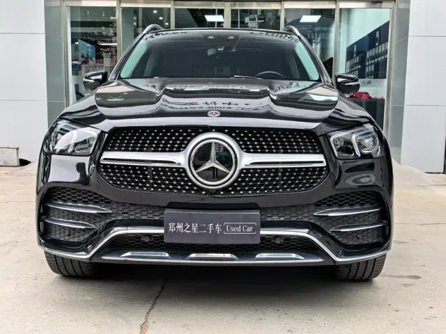Mercedes-Benz GLE-Class — Фото автомобиля 2