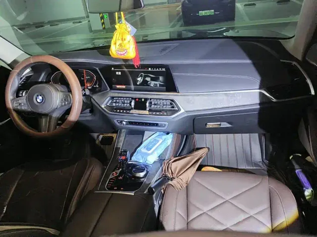 BMW X5 — Фото автомобиля 12