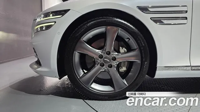 Genesis G80 RG3 — Фото автомобиля 5