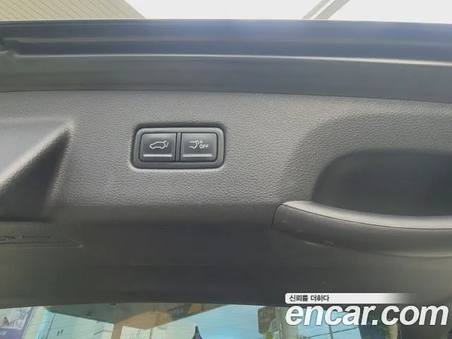 Kia Carnival — Фото автомобиля 16