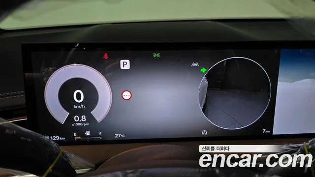Genesis GV70 — Фото автомобиля 11