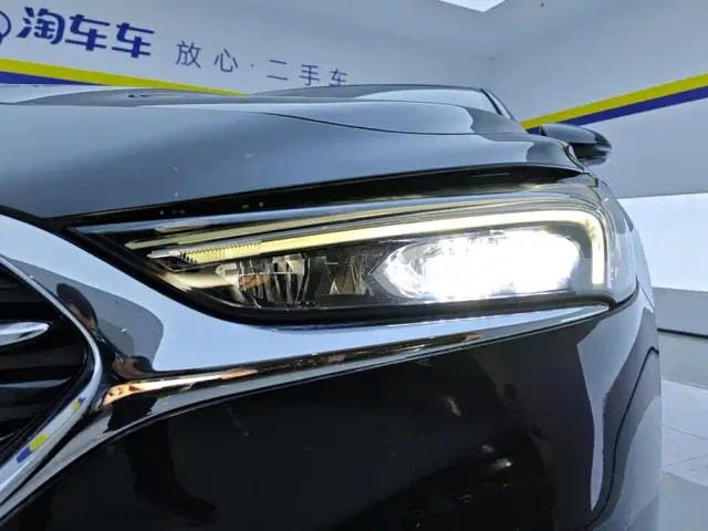 Buick LaCrosse — Фото автомобиля 5