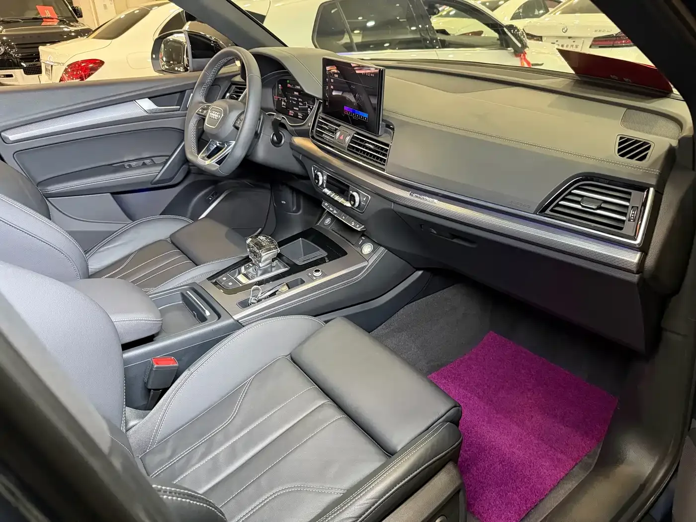 Audi Audi Q5L 2024 Model 40 TFSI Luxury Dynamic — Фото автомобиля 12