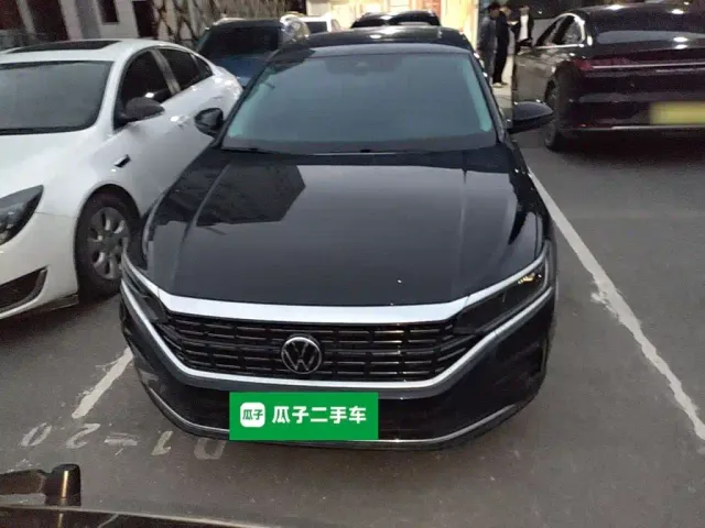 Volkswagen Passat — Фото автомобиля 2