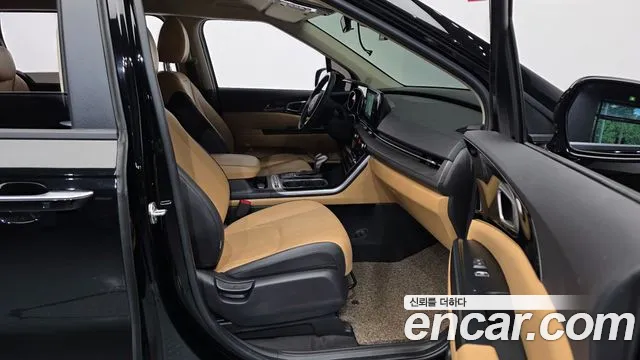 Kia Canival Carnival 4 поколение Бензин 9 мест Prestige — Фото автомобиля 11