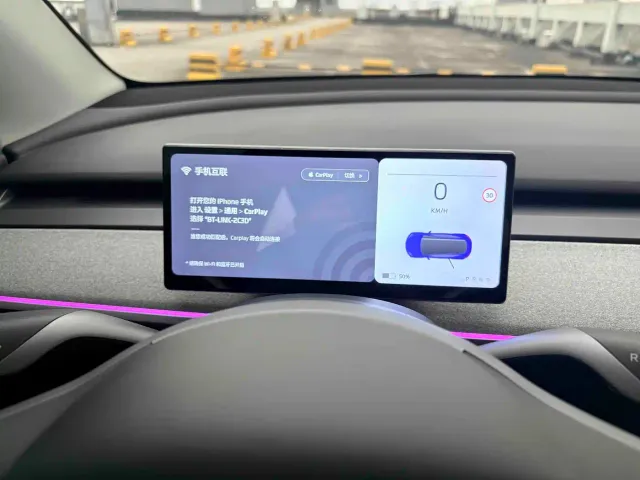 Tesla Model Y — Фото автомобиля 11
