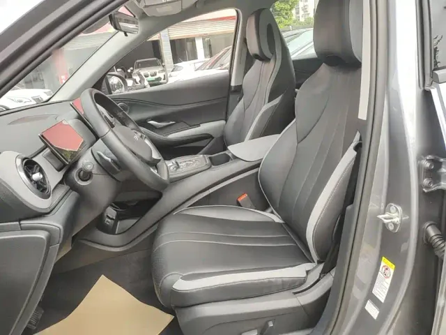 BYD Seal 05 DM-i — Фото автомобиля 14