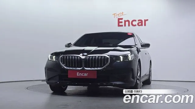 BMW 5-Series — Фото автомобиля 3
