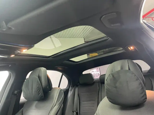 Mercedes-Benz C-Class — Фото автомобиля 11
