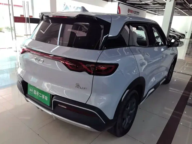 BYD Yuan UP — Фото автомобиля 6