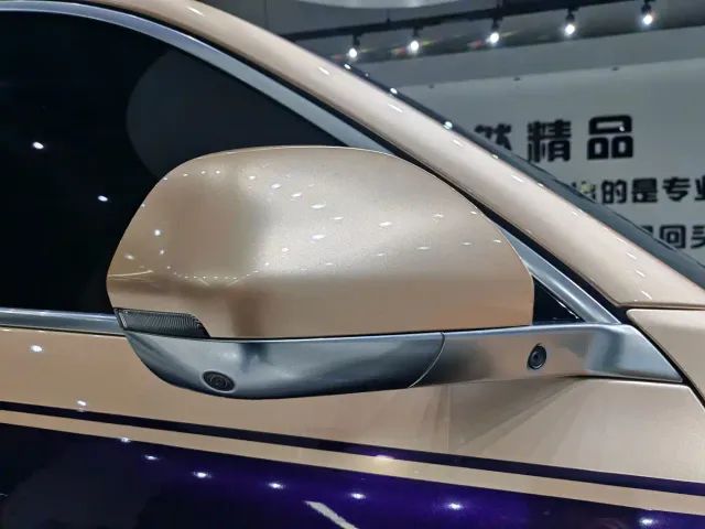 Li Auto L9 — Фото автомобиля 12