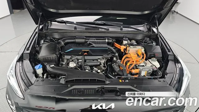Kia K8 Hybrid — Фото автомобиля 9