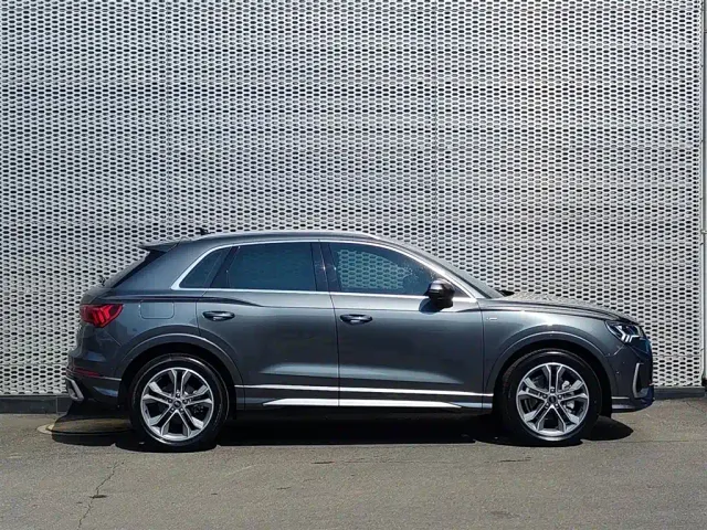 Audi Q3 — Фото автомобиля 3