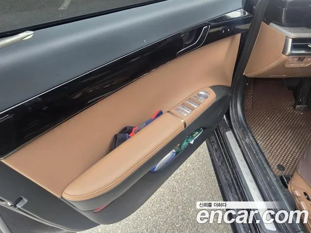 Hyundai Grandeur GN7 — Фото автомобиля 8