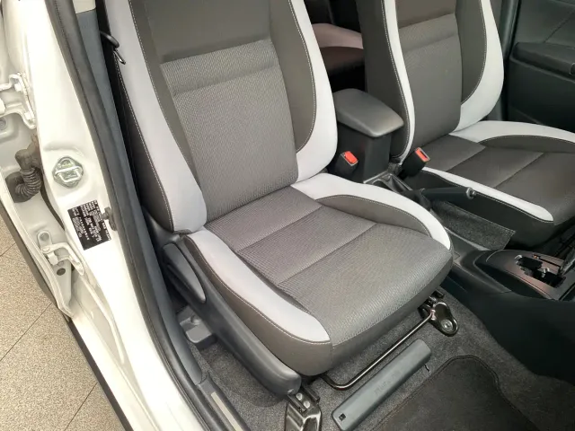 Toyota YARiS L Zhi Xuan — Фото автомобиля 17