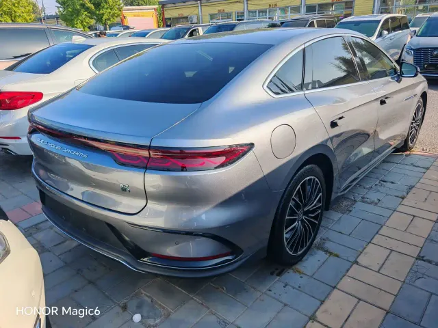 BYD Han — Фото автомобиля 5