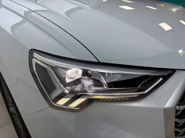 Audi Q3 — Фото автомобиля 9