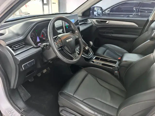 Haval M6 — Фото автомобиля 7
